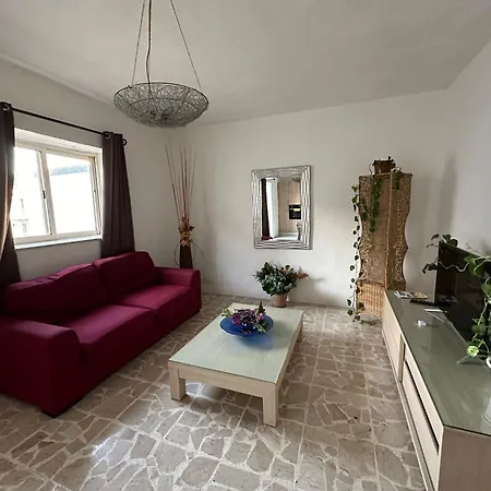 F61 With Private Bathroom Near The In A Shared * Sliema
