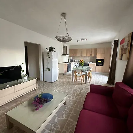 F61 With Private Bathroom Near The In A Shared * Sliema